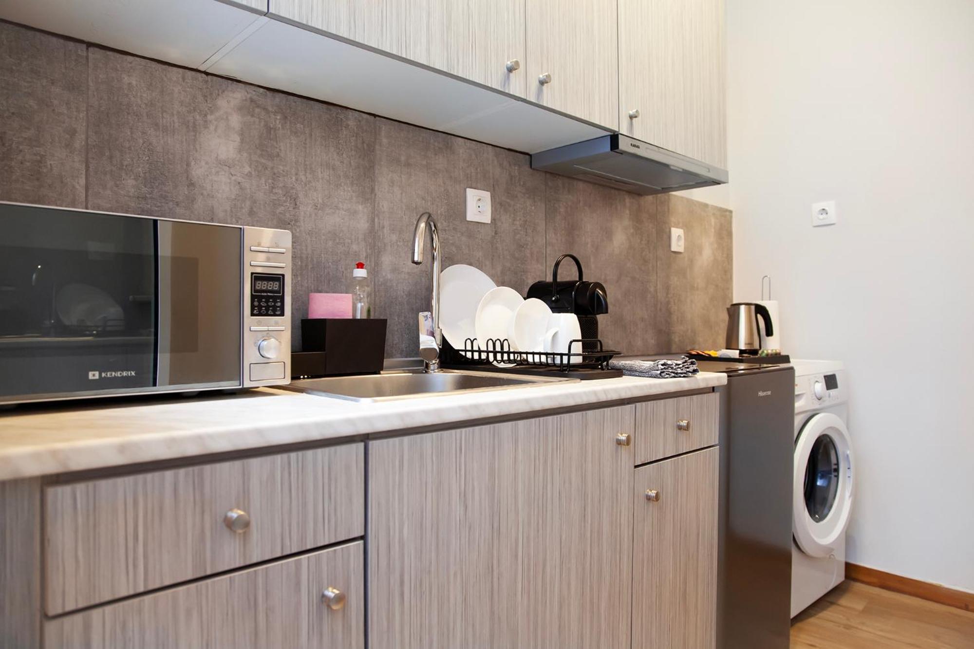 Aris123 By Smart Cozy Suites - Apartments In The Heart Of Athens - 5 Minutes From Metro - Available 24Hr Extérieur photo