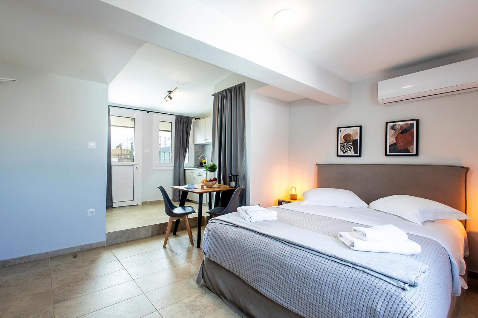 Aris123 By Smart Cozy Suites - Apartments In The Heart Of Athens - 5 Minutes From Metro - Available 24Hr Extérieur photo