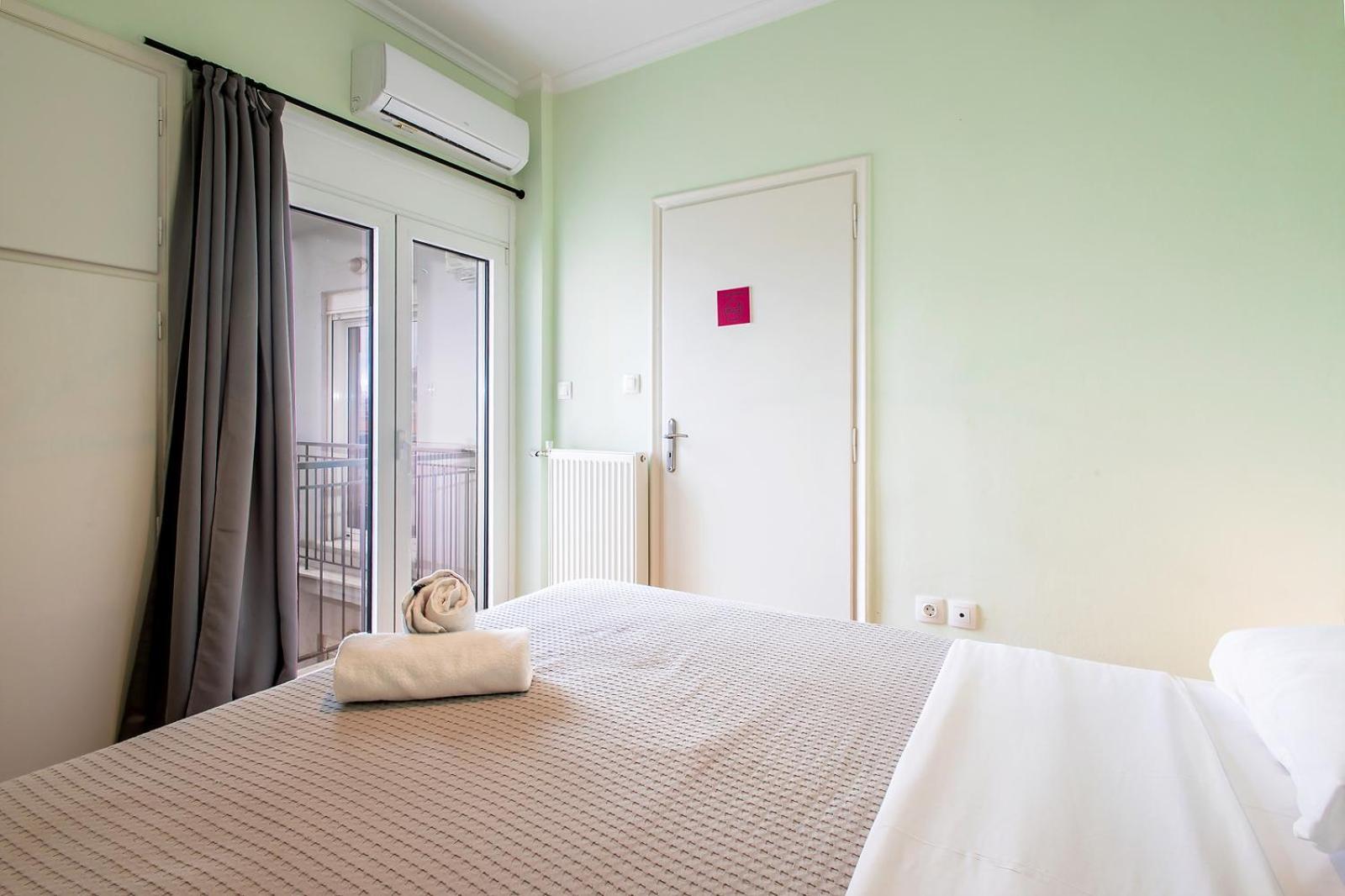 Aris123 By Smart Cozy Suites - Apartments In The Heart Of Athens - 5 Minutes From Metro - Available 24Hr Extérieur photo