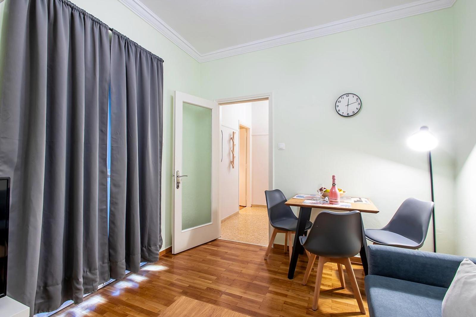 Aris123 By Smart Cozy Suites - Apartments In The Heart Of Athens - 5 Minutes From Metro - Available 24Hr Extérieur photo